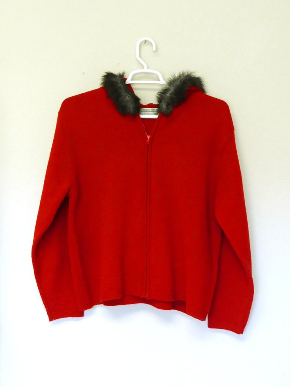 1990s Vintage Carolyn Taylor red zip up sweater hoodie black faux fur size XL